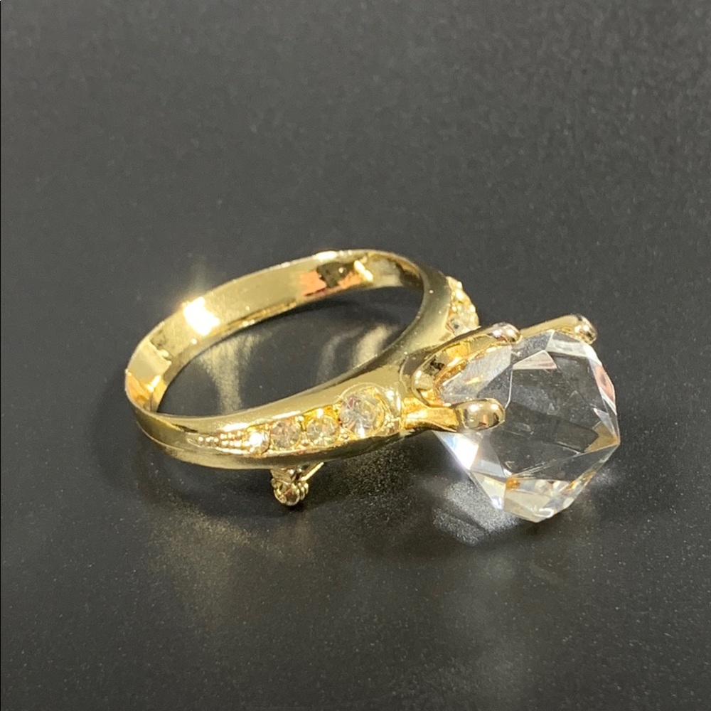 Elegant Large Gold Ring Brooch with Crystal Accent